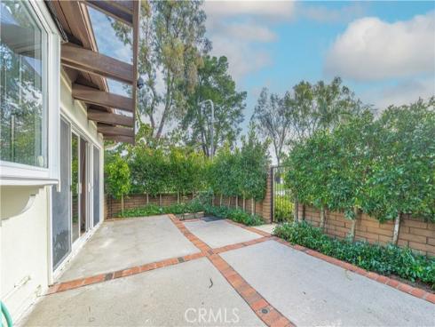 12 Oak Tree , Irvine, CA