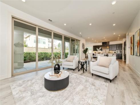 113 Measure , Irvine, CA