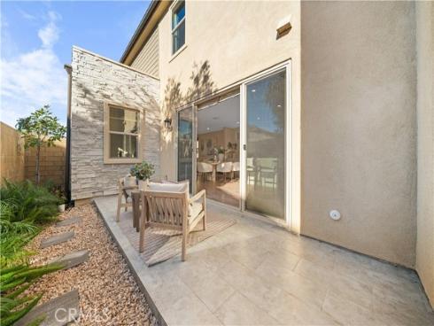 386 Chorus , Irvine, CA