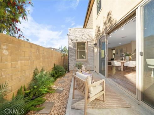 386 Chorus , Irvine, CA