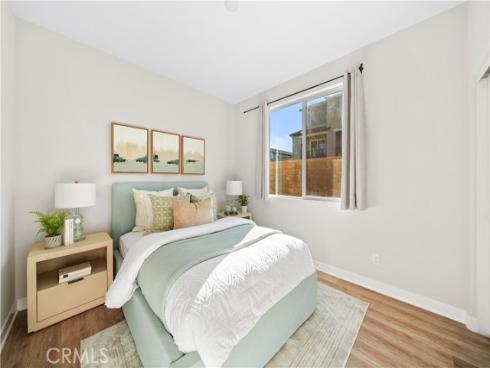 386 Chorus , Irvine, CA