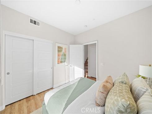 386 Chorus , Irvine, CA