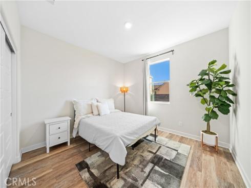 386 Chorus , Irvine, CA