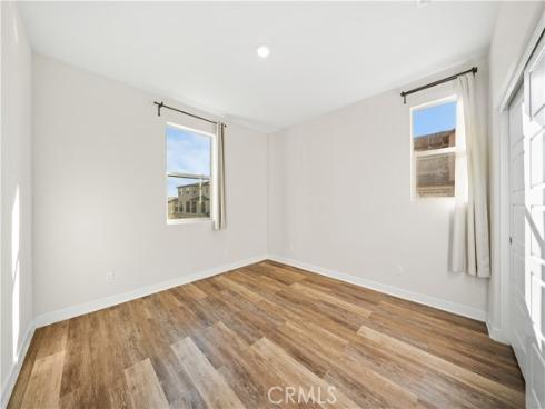 386 Chorus , Irvine, CA