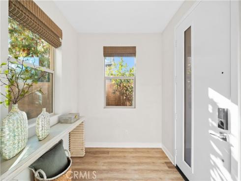 386 Chorus , Irvine, CA