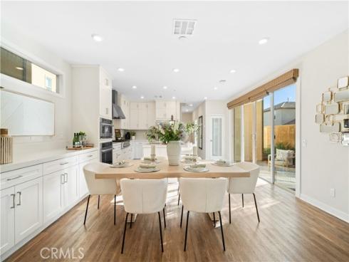 386 Chorus , Irvine, CA