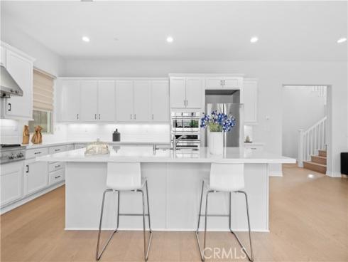 125  Lovelace  , Irvine, CA