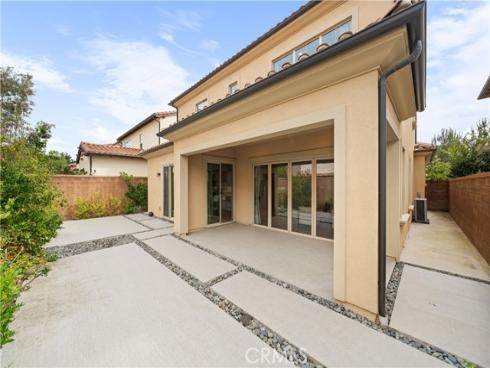 125  Lovelace  , Irvine, CA