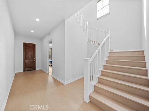 125  Lovelace  , Irvine, CA