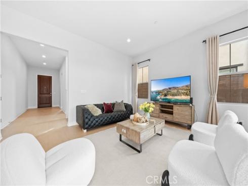 125  Lovelace  , Irvine, CA