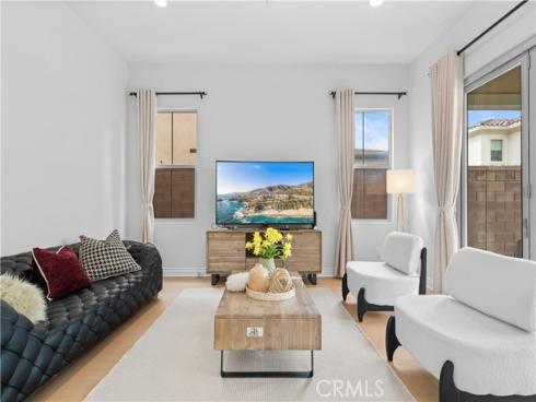 125  Lovelace  , Irvine, CA