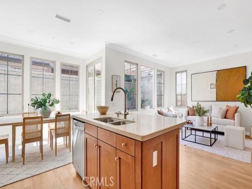 74  Bianco  , Irvine, CA