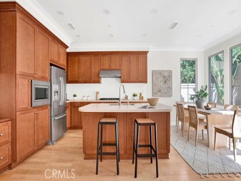 74  Bianco  , Irvine, CA