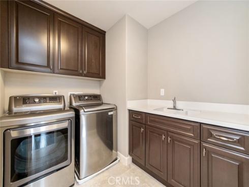 120  Tomato Springs  , Irvine, CA