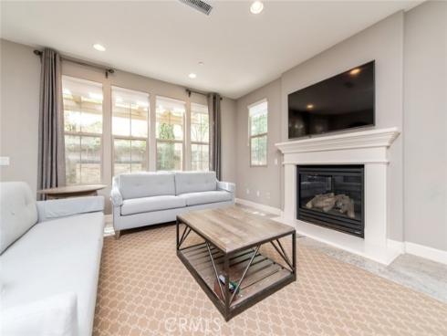 120  Tomato Springs  , Irvine, CA