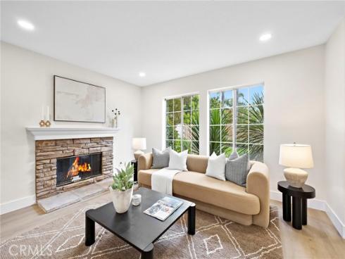 17 Rhode Island , Irvine, CA