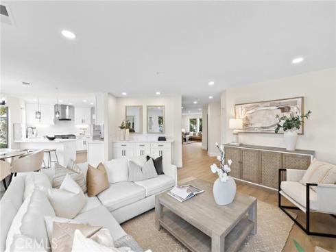 17 Rhode Island , Irvine, CA