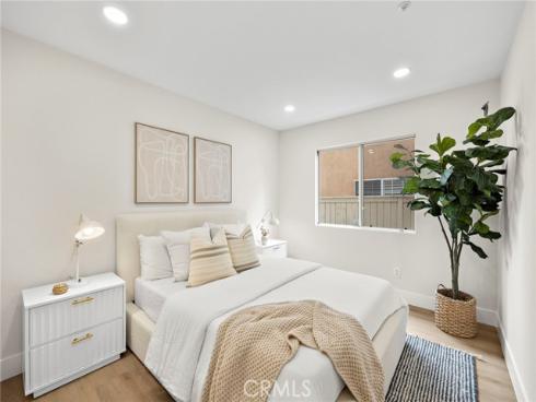 17 Rhode Island , Irvine, CA