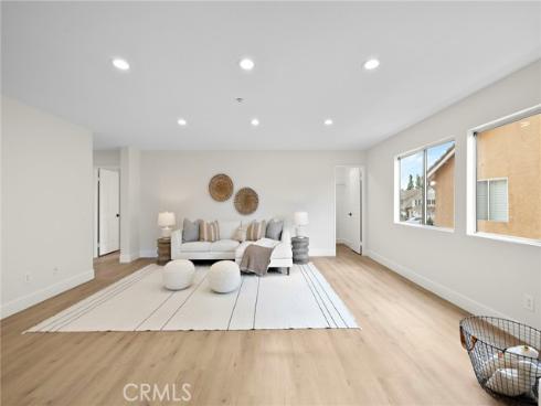 17 Rhode Island , Irvine, CA