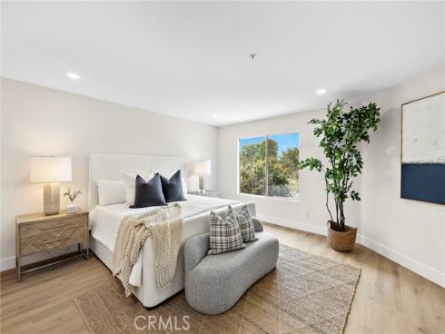 17 Rhode Island , Irvine, CA