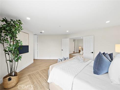 17 Rhode Island , Irvine, CA