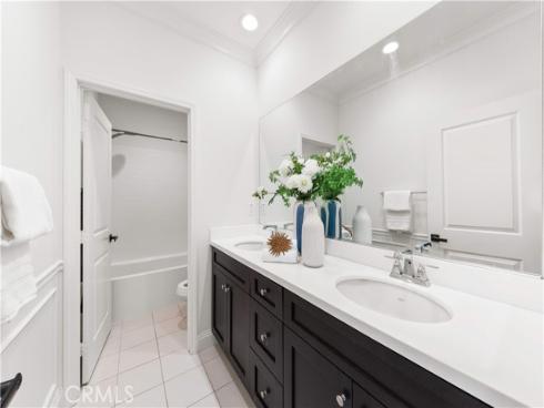 135 Hollow Tree , Irvine, CA