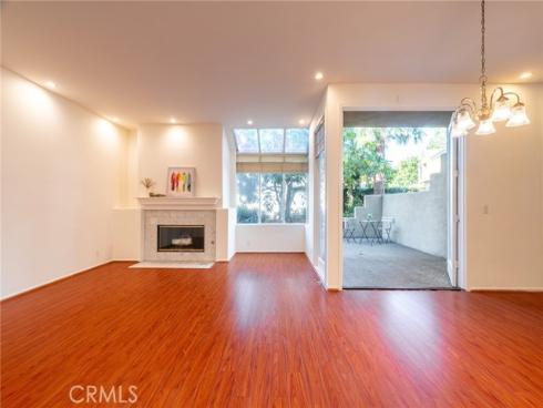 72  Vassar Aisle  , Irvine, CA