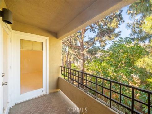 72  Vassar Aisle  , Irvine, CA