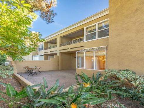 72  Vassar Aisle  , Irvine, CA