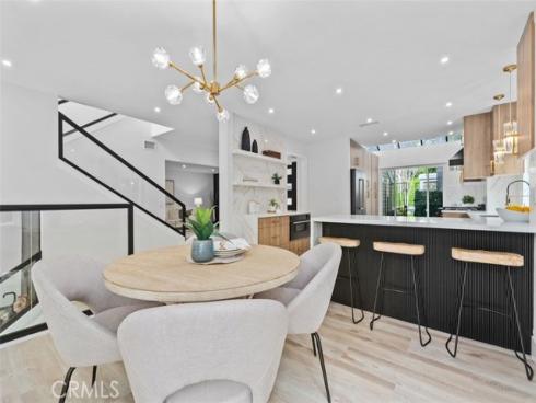 1 Rainbow Falls , Irvine, CA