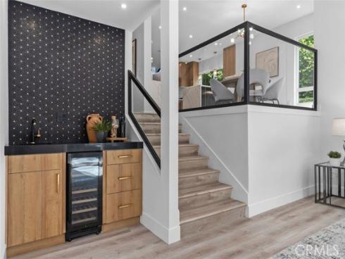 1 Rainbow Falls , Irvine, CA