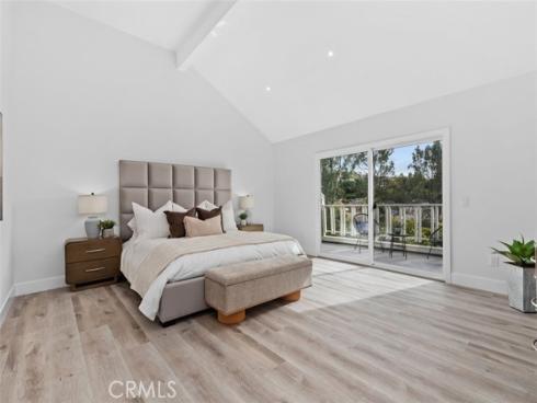 1 Rainbow Falls , Irvine, CA