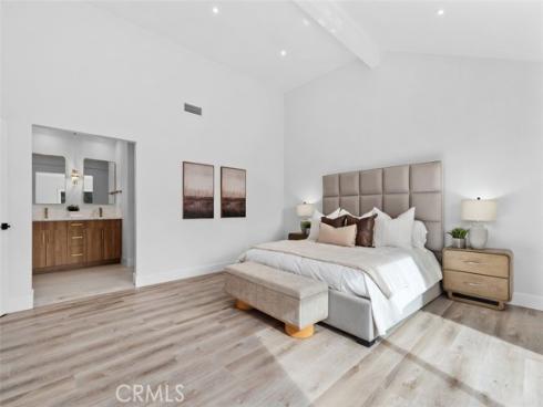 1 Rainbow Falls , Irvine, CA