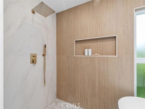 1 Rainbow Falls , Irvine, CA