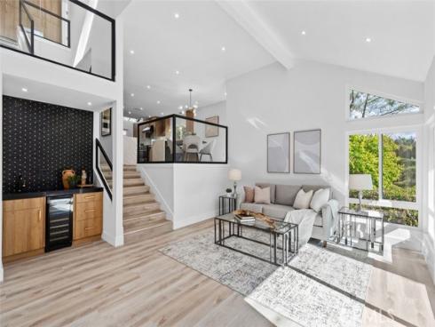 1 Rainbow Falls , Irvine, CA