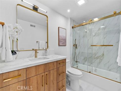 1 Rainbow Falls , Irvine, CA