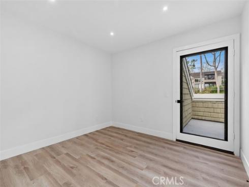 1 Rainbow Falls , Irvine, CA