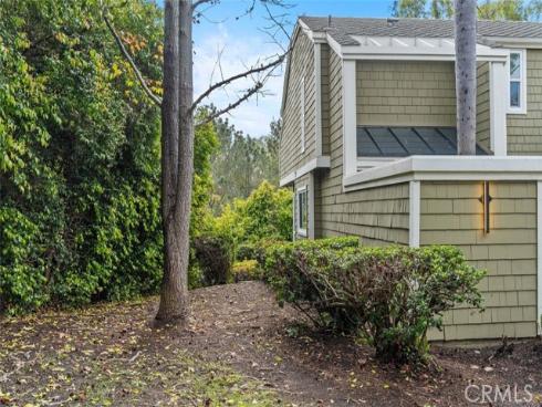 1 Rainbow Falls , Irvine, CA