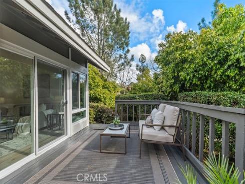 1 Rainbow Falls , Irvine, CA