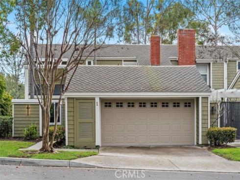 1 Rainbow Falls , Irvine, CA