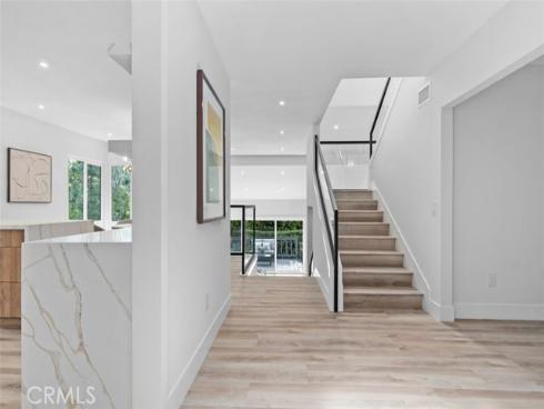 1 Rainbow Falls , Irvine, CA