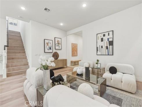 218  Geyser  , Irvine, CA