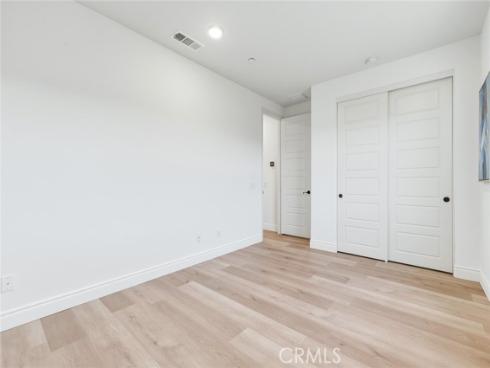 218  Geyser  , Irvine, CA