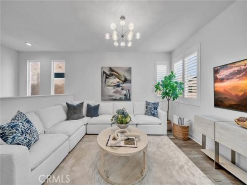 446 Chorus , Irvine, CA