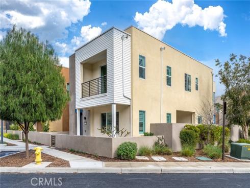 446 Chorus , Irvine, CA