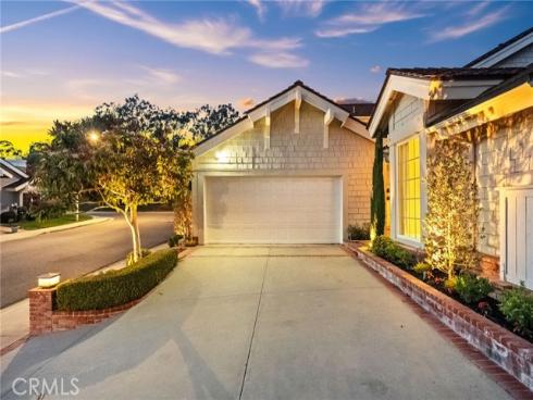 3  Candlebush  , Irvine, CA