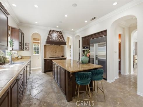 6  Los Olivos  , Irvine, CA