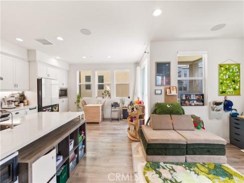 116  Tenor  , Irvine, CA