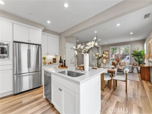 168  Outwest  , Irvine, CA