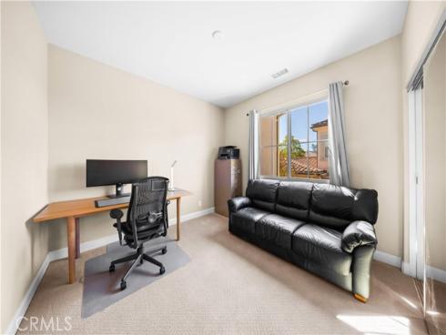 70  Twin Gables  , Irvine, CA